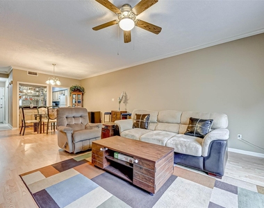 5976 Woodway Place Court - Photo Thumbnail 12