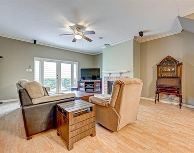 5976 Woodway Place Court - Photo Thumbnail 8