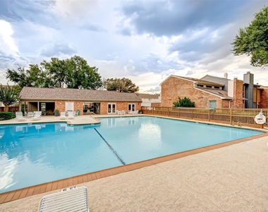 5976 Woodway Place Court - Photo Thumbnail 25