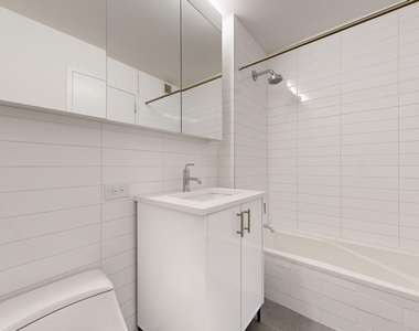 801 Amsterdam Ave - Photo Thumbnail 4