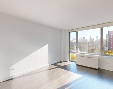 801 Amsterdam Ave - Photo Thumbnail 2
