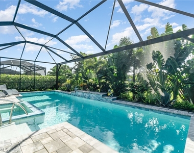 9536 Montelanico Loop - Photo Thumbnail 19