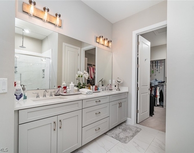 9536 Montelanico Loop - Photo Thumbnail 13