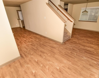 21519 S Werrington Way - Photo Thumbnail 6