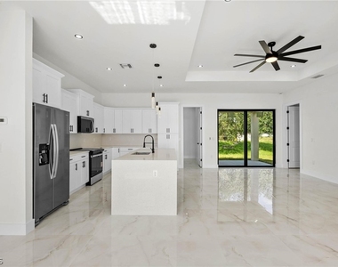 760 Festival Avenue S - Photo Thumbnail 18