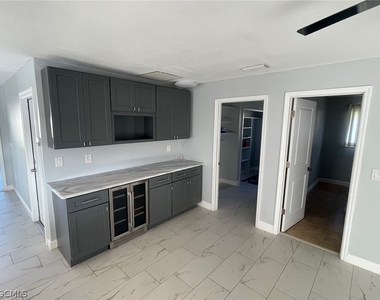 5029 Sw 11th Place - Photo Thumbnail 6