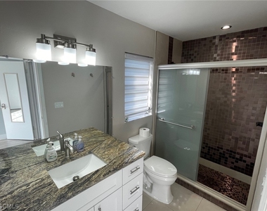 5029 Sw 11th Place - Photo Thumbnail 10
