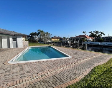 5029 Sw 11th Place - Photo Thumbnail 16
