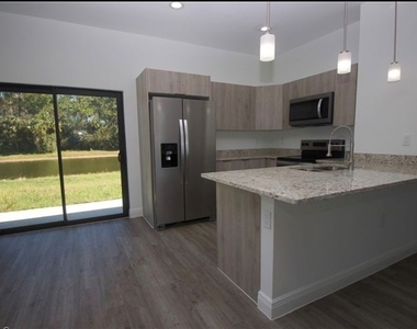 8004 Spice Court - Photo Thumbnail 6