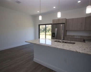 8004 Spice Court - Photo Thumbnail 9