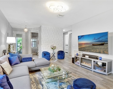 10908 Clarendon Street - Photo Thumbnail 5