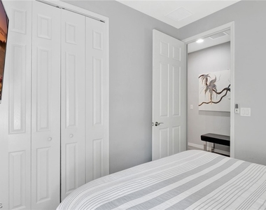 10908 Clarendon Street - Photo Thumbnail 22
