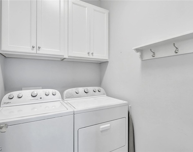 10908 Clarendon Street - Photo Thumbnail 27