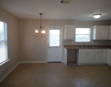 6906 Lost Timber Lane - Photo Thumbnail 6