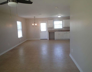 6906 Lost Timber Lane - Photo Thumbnail 5