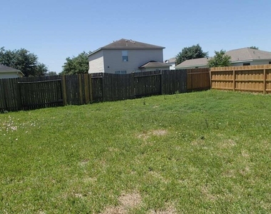 6906 Lost Timber Lane - Photo Thumbnail 19
