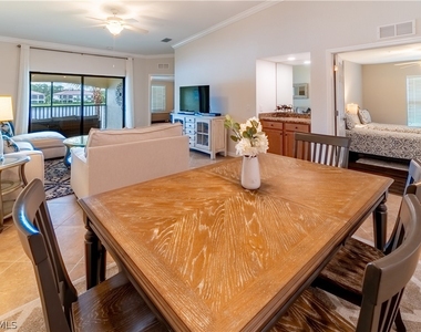 9521 Avellino Way - Photo Thumbnail 17