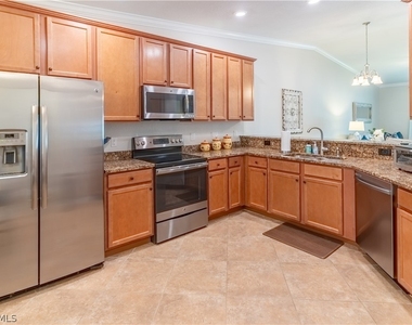 9521 Avellino Way - Photo Thumbnail 6