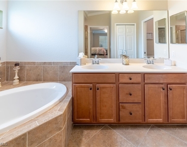 9521 Avellino Way - Photo Thumbnail 21