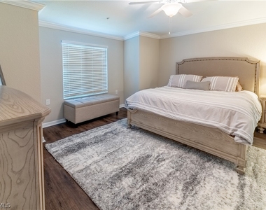 9521 Avellino Way - Photo Thumbnail 19