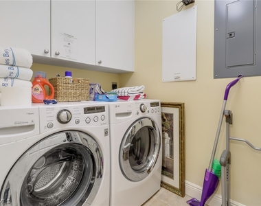 985 Sandpiper Street - Photo Thumbnail 28