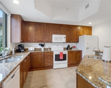 985 Sandpiper Street - Photo Thumbnail 14