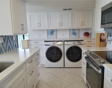 10475 Gulf Shore Drive - Photo Thumbnail 17