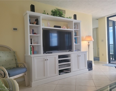 10475 Gulf Shore Drive - Photo Thumbnail 8