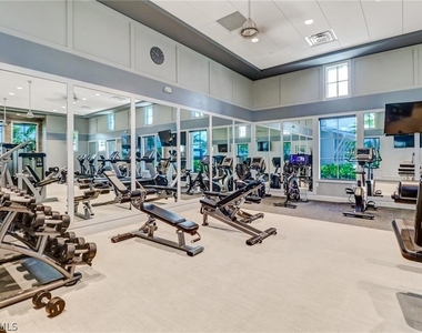 9032 Saint Lucia Drive - Photo Thumbnail 19