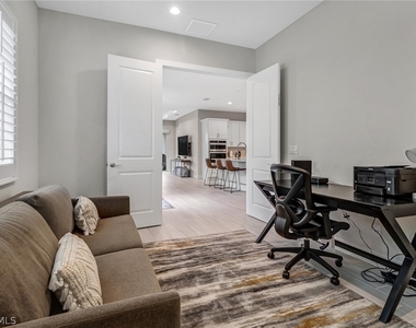9032 Saint Lucia Drive - Photo Thumbnail 14