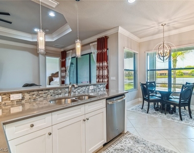 11541 Stonecreek Circle W - Photo Thumbnail 14