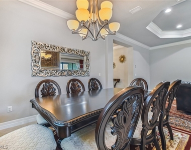 11541 Stonecreek Circle W - Photo Thumbnail 8