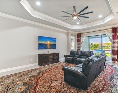 11541 Stonecreek Circle W - Photo Thumbnail 13