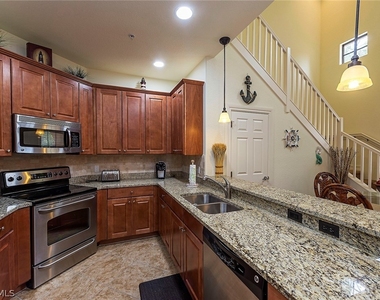 9102 Capistrano Street S - Photo Thumbnail 5