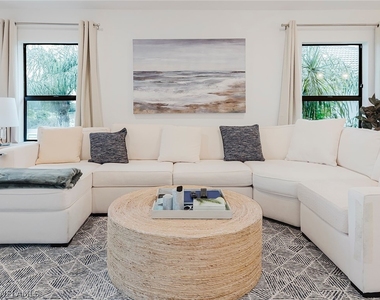 5690 Mayflower Way - Photo Thumbnail 12