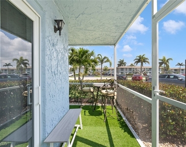 240 Palm Drive - Photo Thumbnail 11