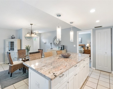 240 Palm Drive - Photo Thumbnail 5