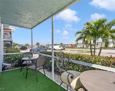 240 Palm Drive - Photo Thumbnail 12