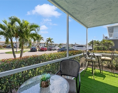 240 Palm Drive - Photo Thumbnail 14