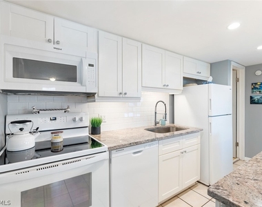 240 Palm Drive - Photo Thumbnail 1