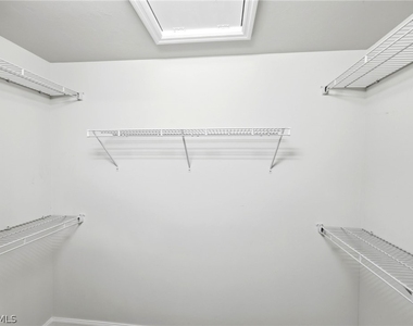 8664 Genova Court - Photo Thumbnail 19