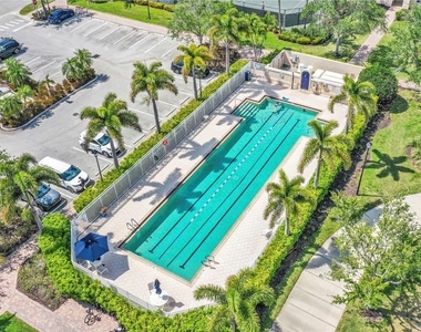 8664 Genova Court - Photo Thumbnail 45