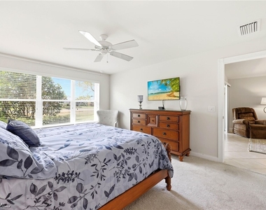 8664 Genova Court - Photo Thumbnail 12