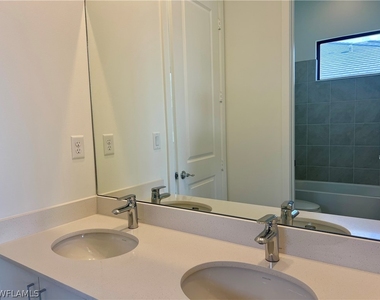 5114 Penella Avenue - Photo Thumbnail 17
