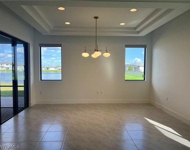 5114 Penella Avenue - Photo Thumbnail 6