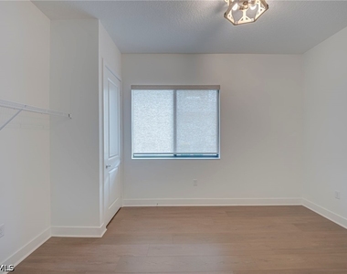 5114 Penella Avenue - Photo Thumbnail 36