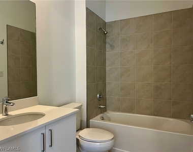 5114 Penella Avenue - Photo Thumbnail 22