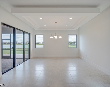 5114 Penella Avenue - Photo Thumbnail 21