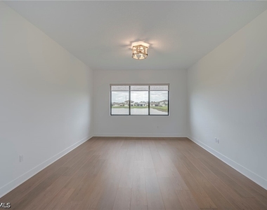 5114 Penella Avenue - Photo Thumbnail 27