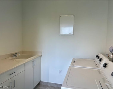5114 Penella Avenue - Photo Thumbnail 23
